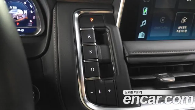 Chevrolet Tahoe — Фото автомобиля 12