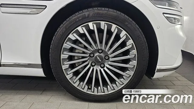 Genesis G80 RG3 — Фото автомобиля 6