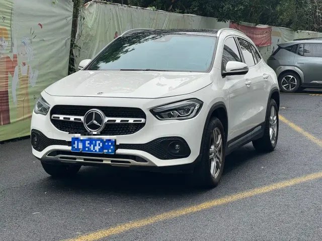 Фотография автомобиля — Mercedes-Benz GLA-Class