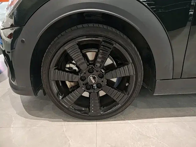 MINI Hatch — Фото автомобиля 22