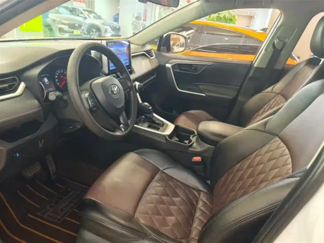 Toyota Wildlander — Фото автомобиля 5