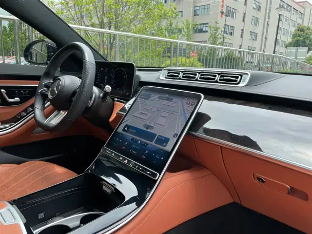Mercedes-Benz S-Class — Фото автомобиля 22