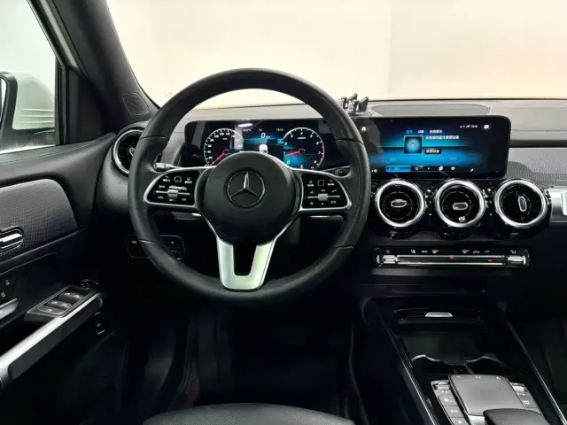 Mercedes-Benz GLB-Class — Фото автомобиля 18