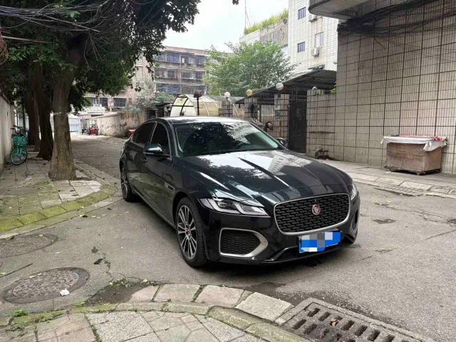 Jaguar XFL — Фото автомобиля 3