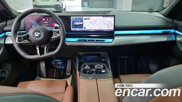 BMW 5 Series G60 — Фото автомобиля 15