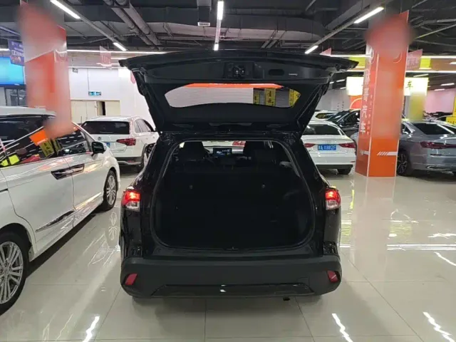 Toyota Corolla Cross — Фото автомобиля 18