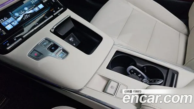 Hyundai Grandeur (New) Hybrid — Фото автомобиля 12