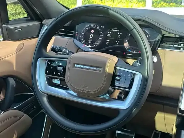 Land Rover Range Rover — Фото автомобиля 15