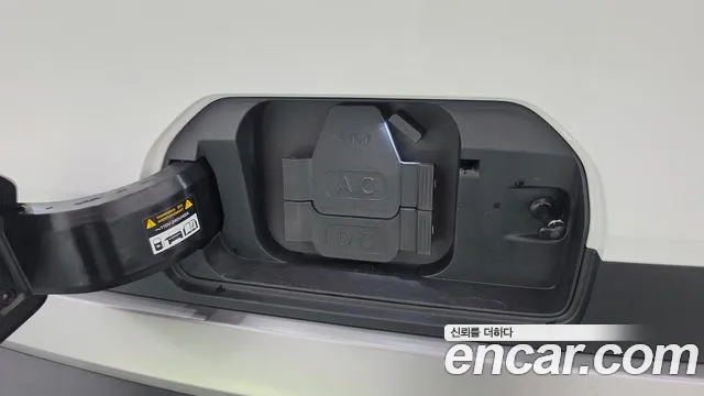Kia PV5 — Фото автомобиля 12