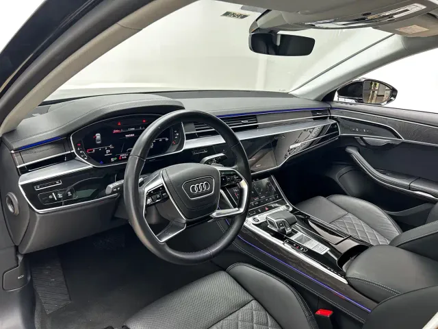 Audi A8 — Фото автомобиля 6