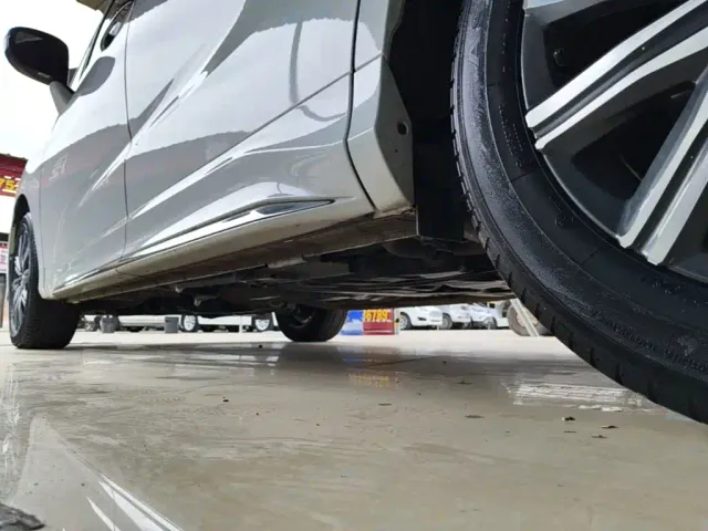 Honda Odyssey — Фото автомобиля 21