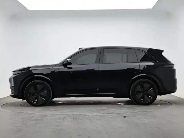 Li Auto L7 — Фото автомобиля 6