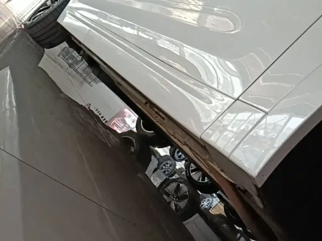 Li Auto L7 — Фото автомобиля 20