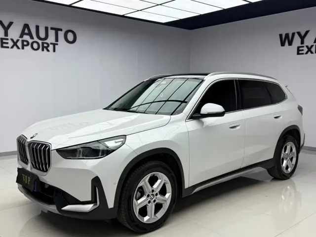 Фотография автомобиля — BMW X1