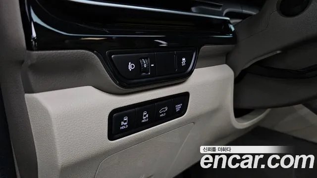 Kia Carnival — Фото автомобиля 28