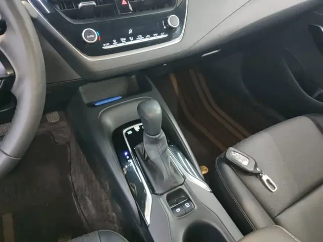 Toyota Corolla — Фото автомобиля 13