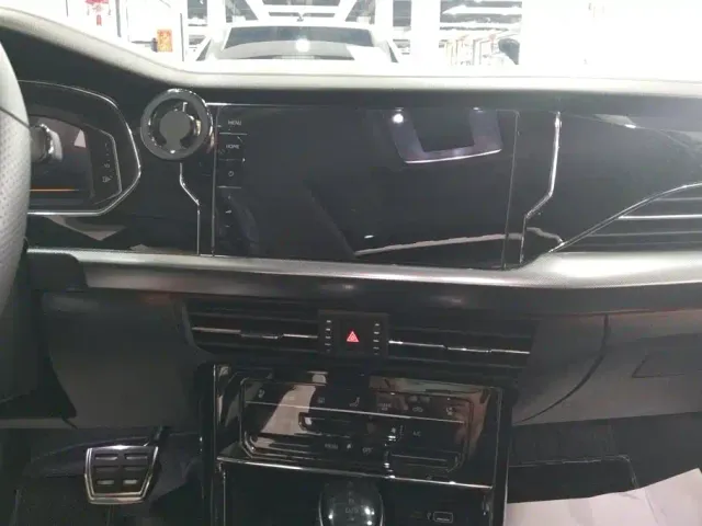 Volkswagen Passat — Фото автомобиля 13