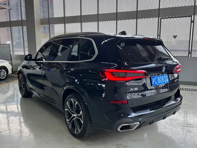 BMW X5 — Фото автомобиля 15
