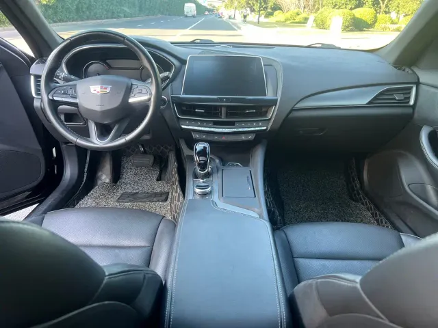 Cadillac CT5 — Фото автомобиля 5