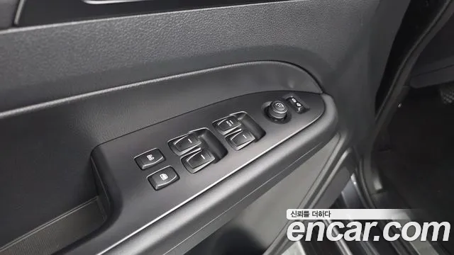 KG_Mobility_Ssangyong Musso Musso (Q300) Дизель 2.2 4WD — Фото автомобиля 28