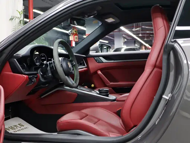 Porsche 911 — Фото автомобиля 8