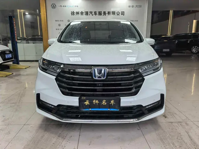 Honda Odyssey — Фото автомобиля 3