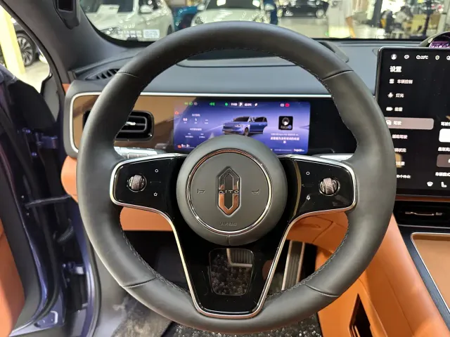 Aito M7 — Фото автомобиля 15
