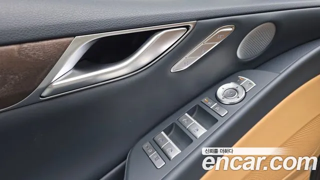Genesis G80 Бензин 2.5 турбо AWD — Фото автомобиля 12
