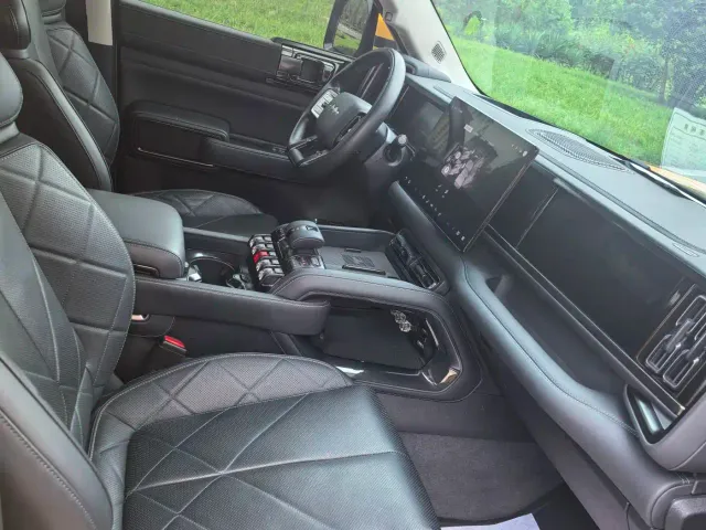 BYD FangChengBao Leopard 5 — Фото автомобиля 9