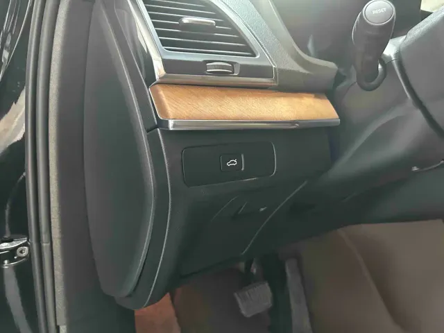 Volvo XC90 — Фото автомобиля 13