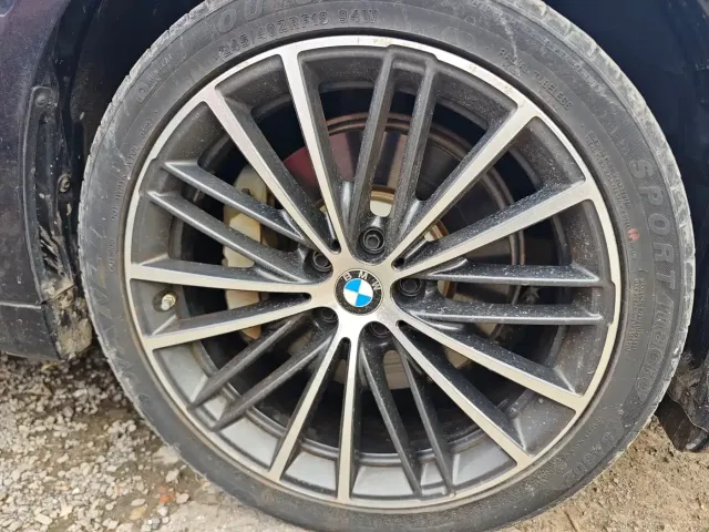 BMW 5 Series — Фото автомобиля 12