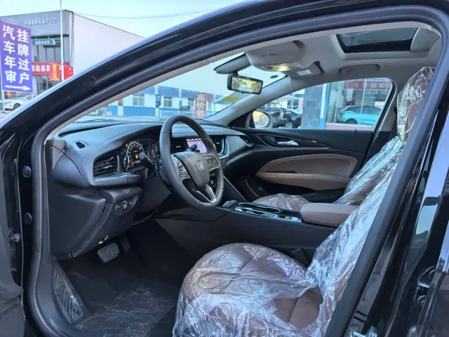 Buick Regal — Фото автомобиля 7