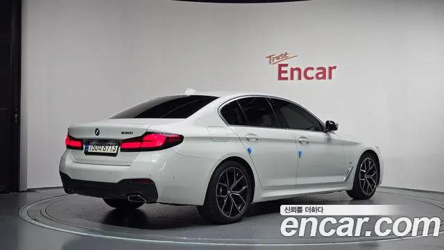 BMW 5 Series G30 — Фото автомобиля 2