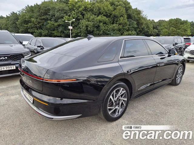 Hyundai Grandeur GN7 — Фото автомобиля 4