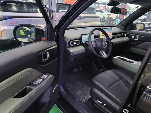 Baojun Yep Plus — Фото автомобиля 15