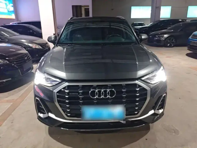 Audi Q3 — Фото автомобиля 2