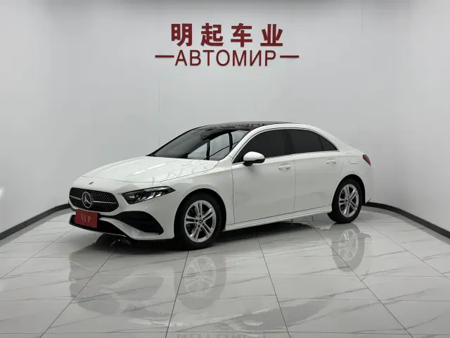 Фотография автомобиля — Mercedes-Benz A-Class