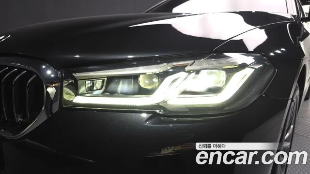 BMW 5 Series G30 — Фото автомобиля 7
