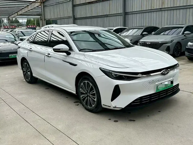 Chery Fulwin A8 — Фото автомобиля 3