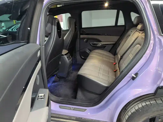 Hongqi Tian Gong 08 — Фото автомобиля 16