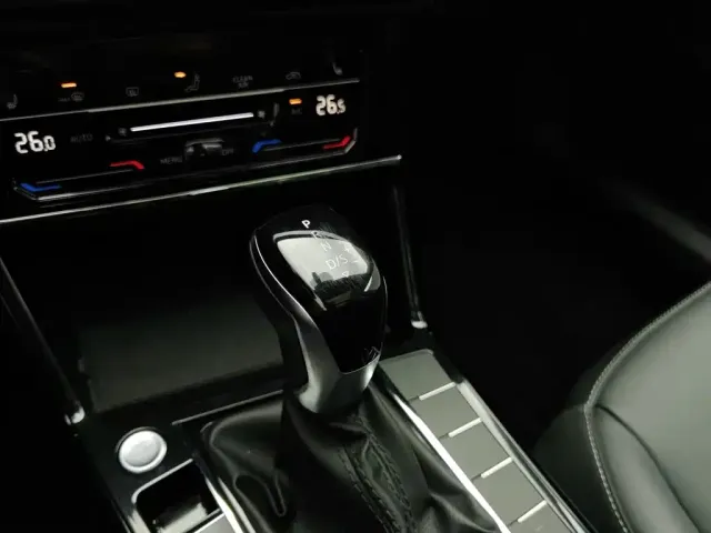 Volkswagen Passat — Фото автомобиля 13