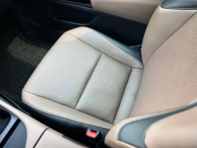 Lexus ES — Фото автомобиля 20