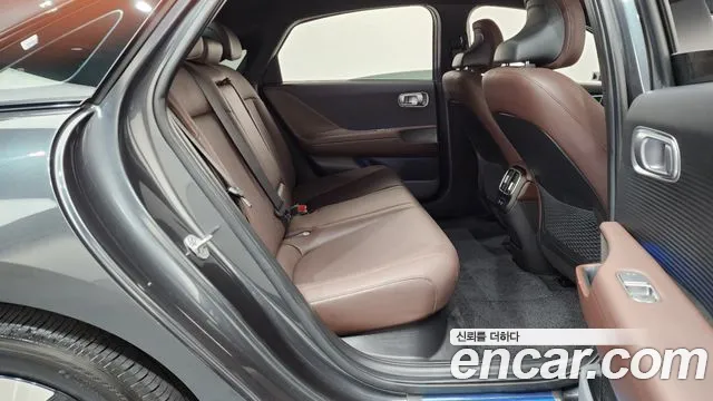 Hyundai Ioniq 6 — Фото автомобиля 17