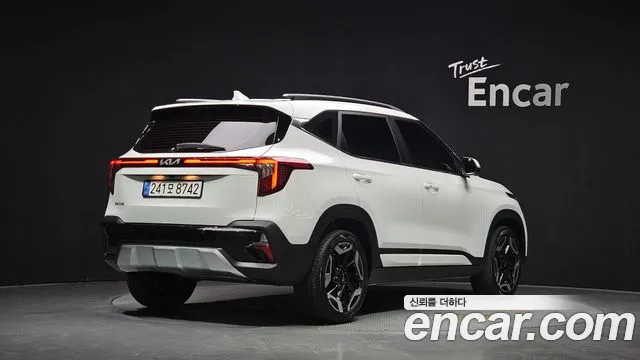 Kia Seltos Новый Seltos Бензин 2.0 2WD — Фото автомобиля 2