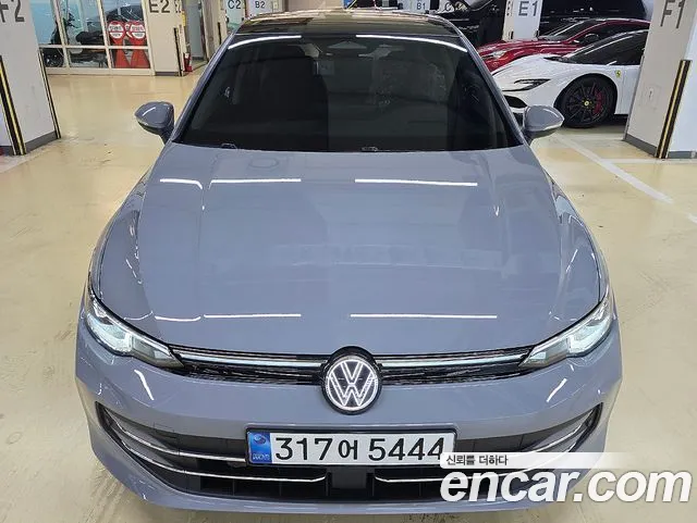 Volkswagen Golf Golf 8 поколение 2.0 TDI Prestige — Фото автомобиля 3