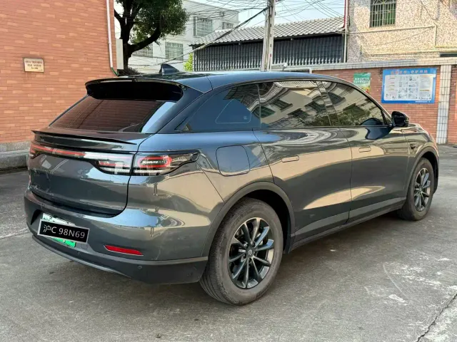 Leapmotor C11 — Фото автомобиля 7