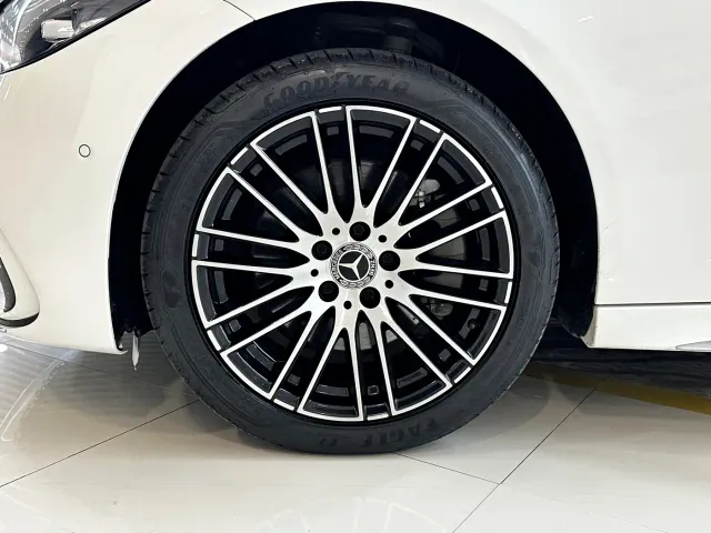 Mercedes-Benz C-Class — Фото автомобиля 14