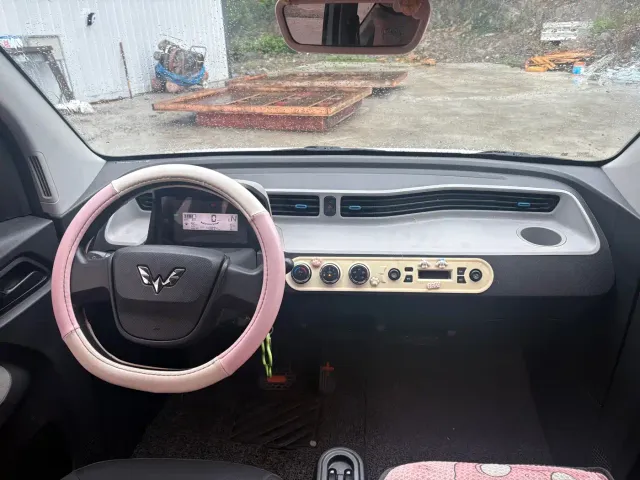 Wuling Hongguang Mini EV — Фото автомобиля 8