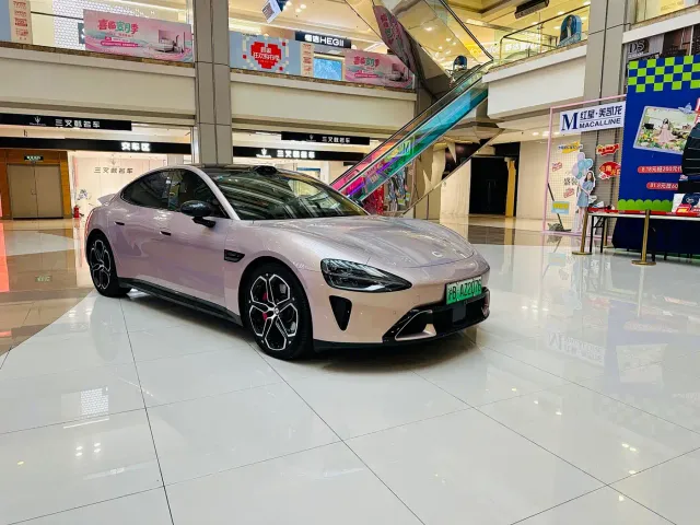 Xiaomi SU7 — Фото автомобиля 3