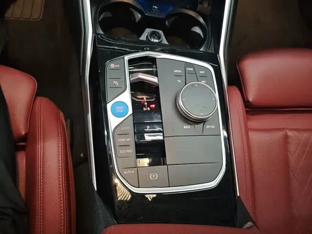 BMW i3 — Фото автомобиля 13